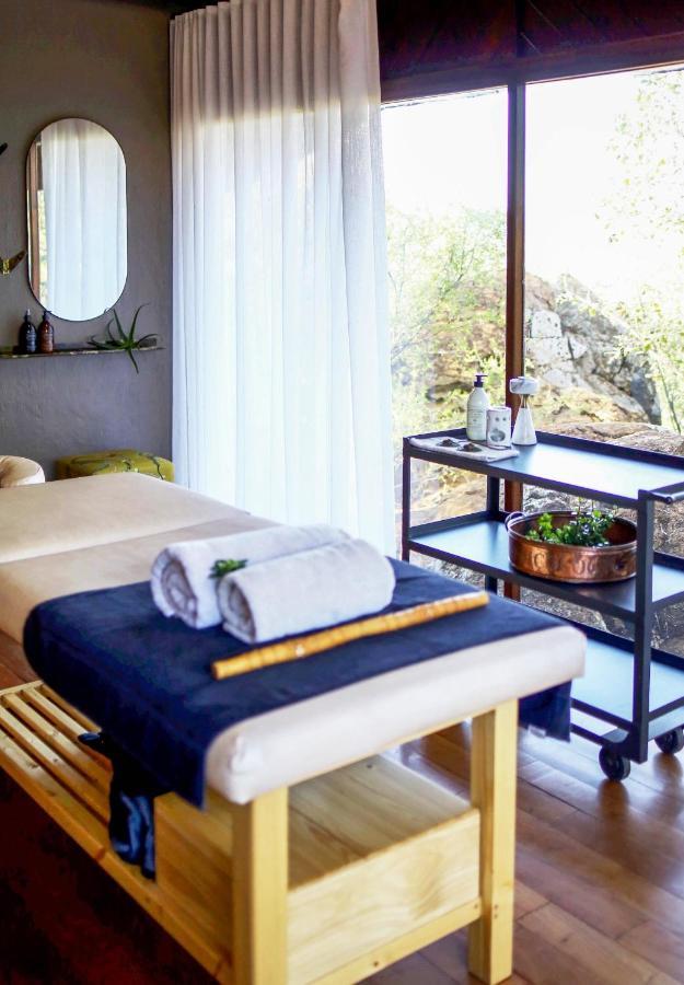 Madikwe Hills Private Game Lodge Защитен резерват „Мадикве“ Екстериор снимка