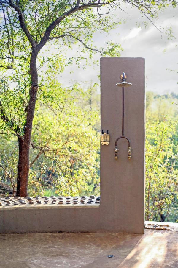 Madikwe Hills Private Game Lodge Защитен резерват „Мадикве“ Екстериор снимка